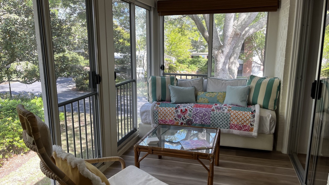 Photo of Livingroom in Saint Simons Island