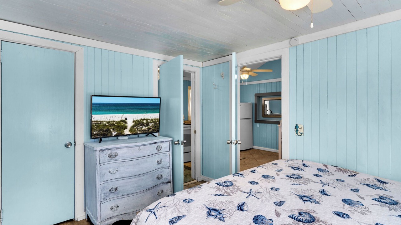 Photo of Bedroom in Laguna Beach