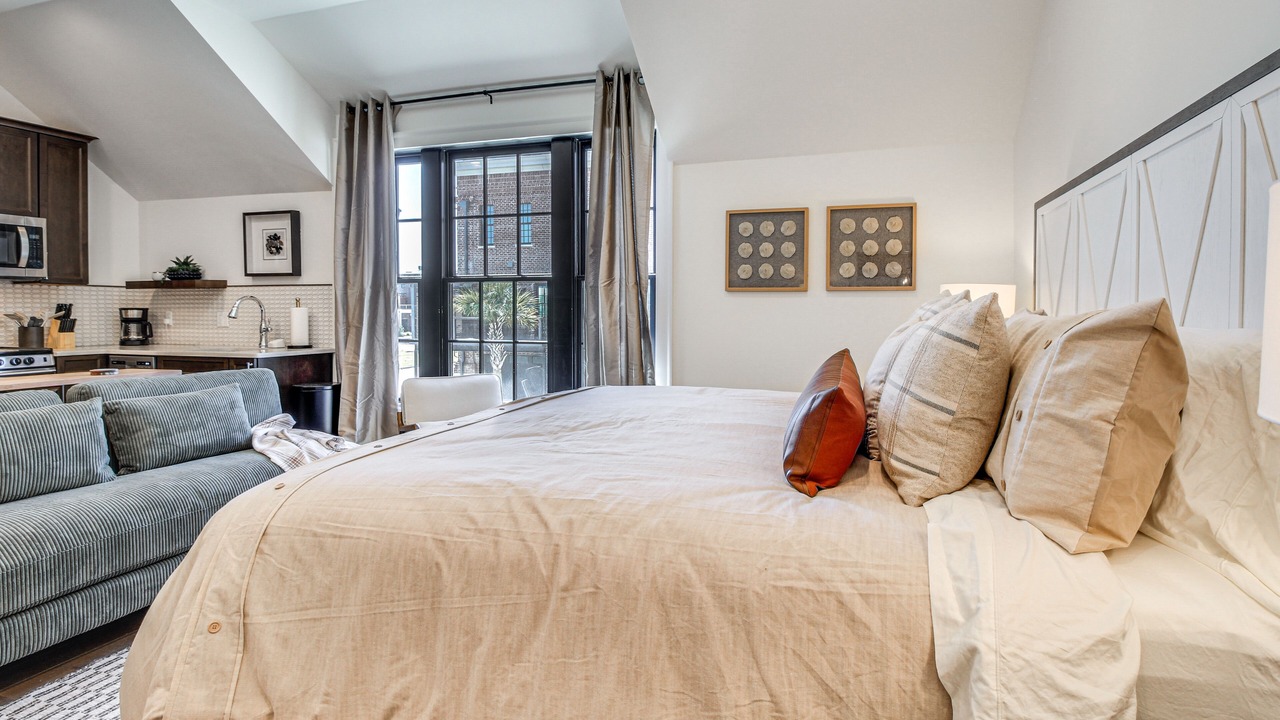 Photo of Bedroom in Hitch Village - Fred Wessels Homes