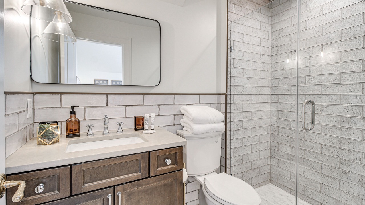 Photo of Bathroom in Hitch Village - Fred Wessels Homes