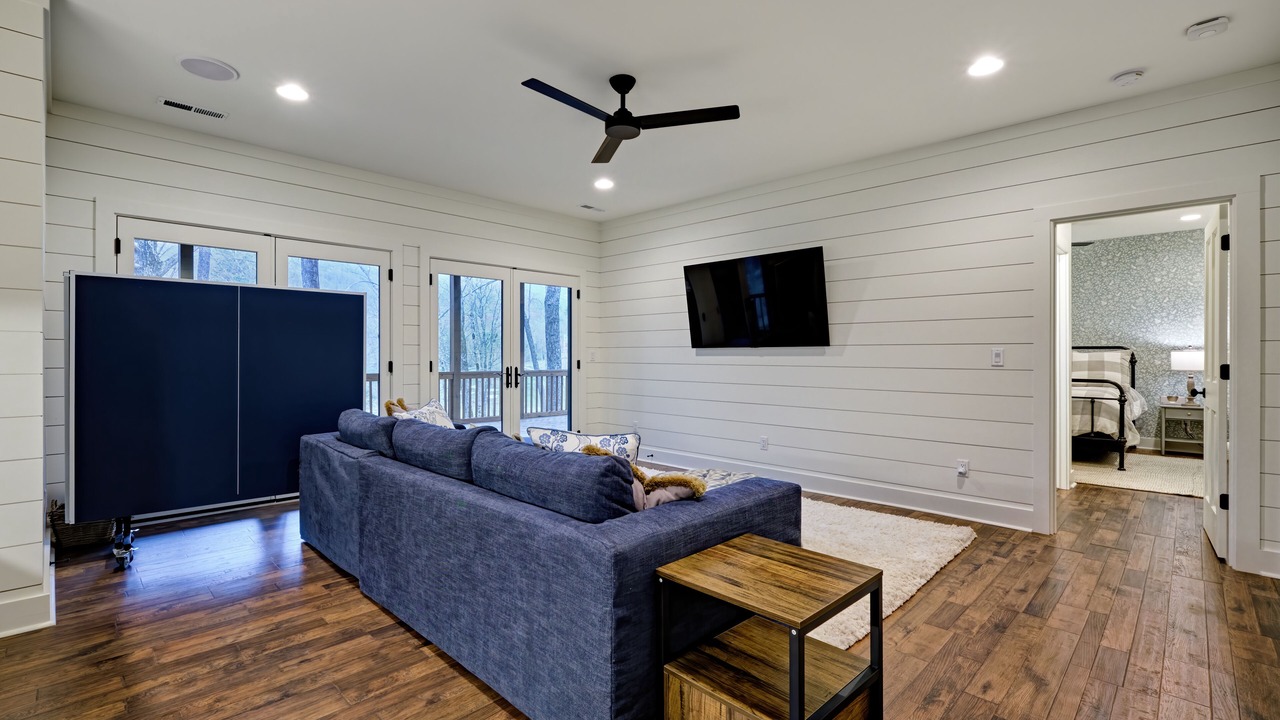 Photo of Livingroom in Lake Toxaway