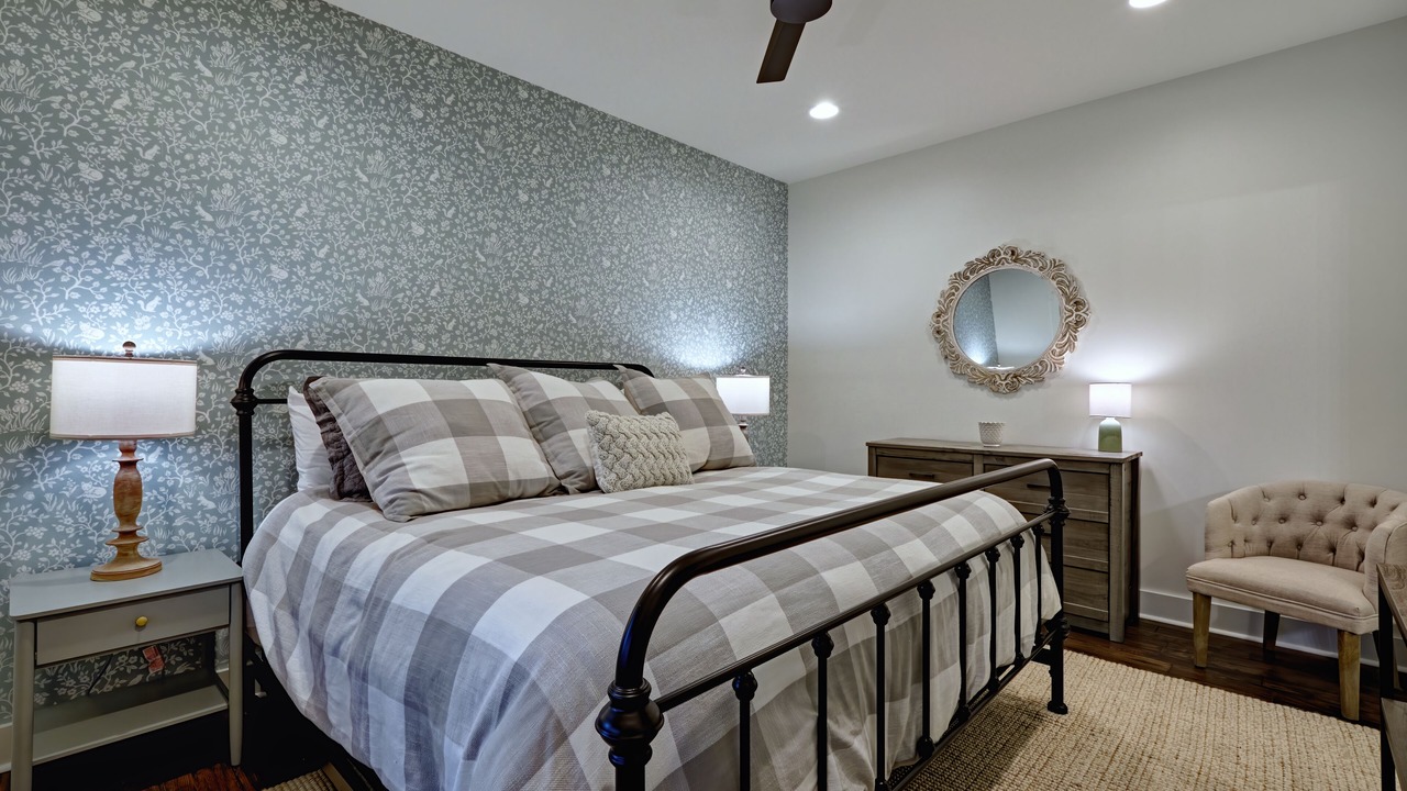 Photo of Bedroom in Lake Toxaway