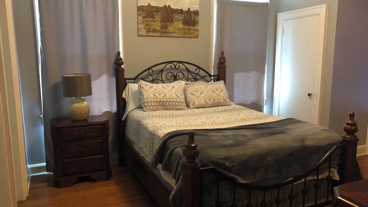 Photo of Bedroom in Eufaula