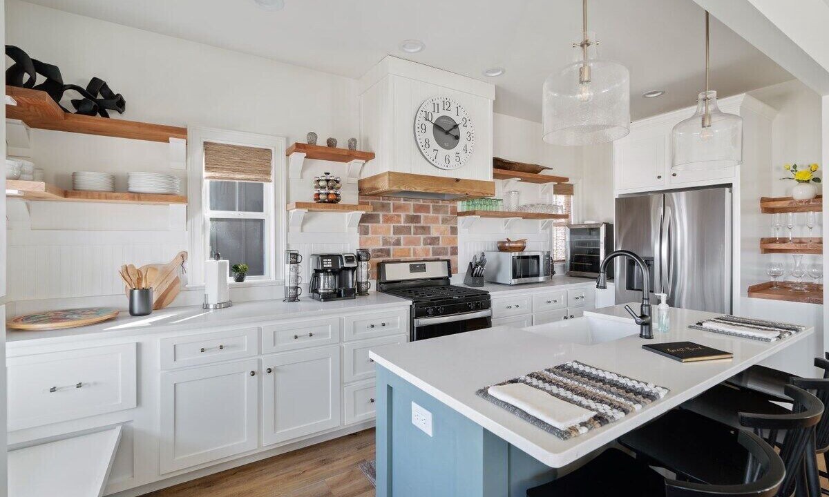 Photo of Kitchen in Guntersville