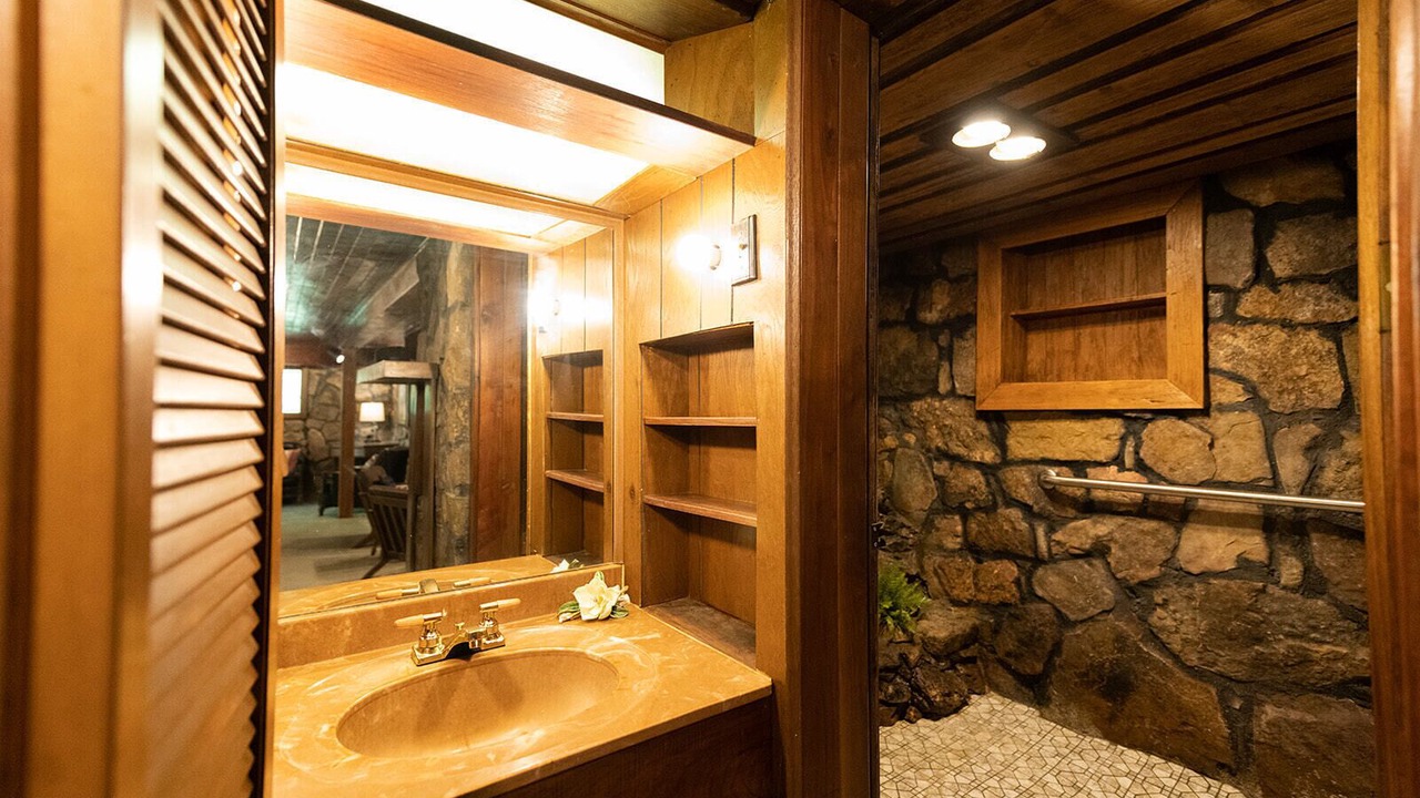 Photo of Bathroom in Menlo