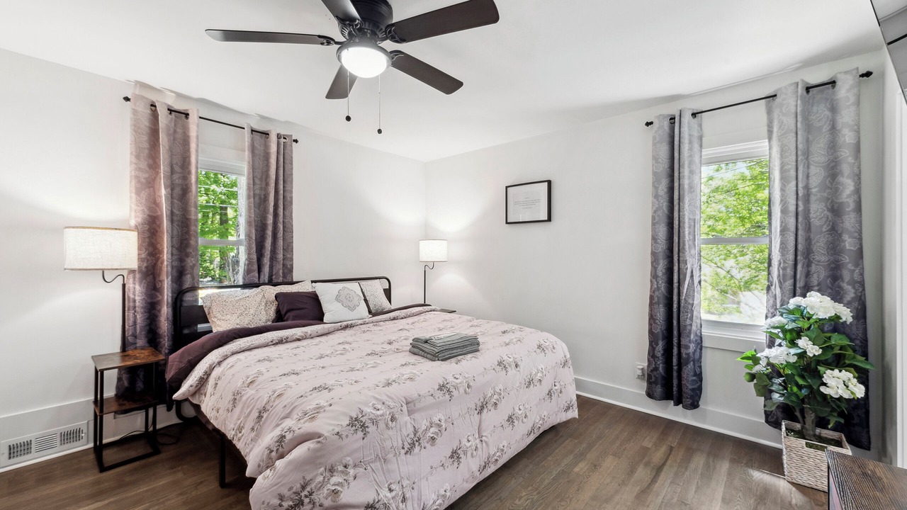 Photo of Bedroom in East Point