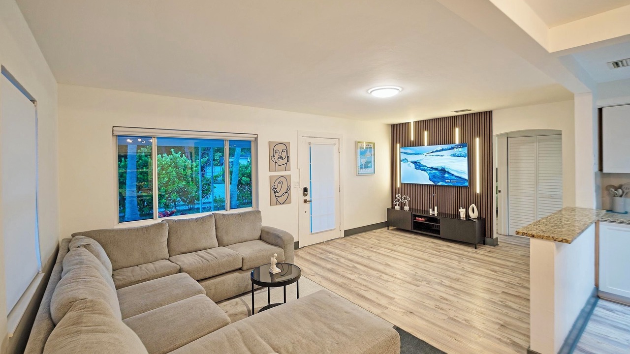 Photo of Livingroom in Miami Shores