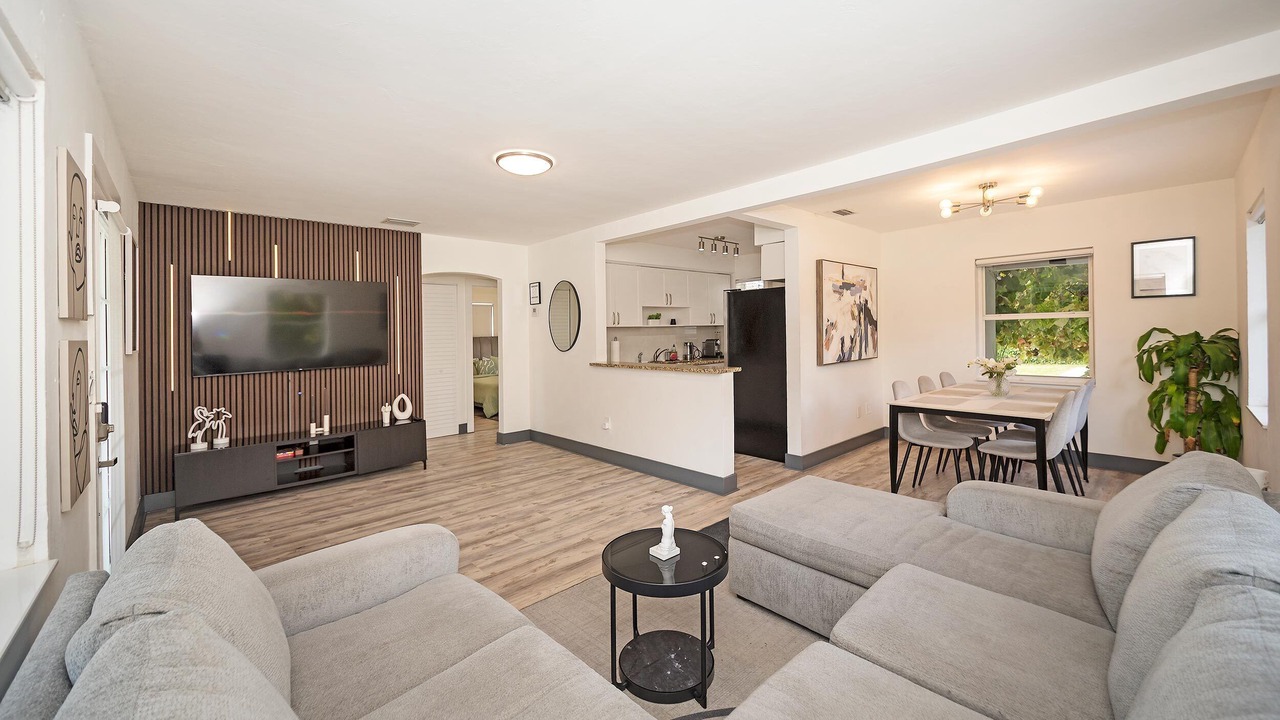 Photo of Livingroom in Miami Shores