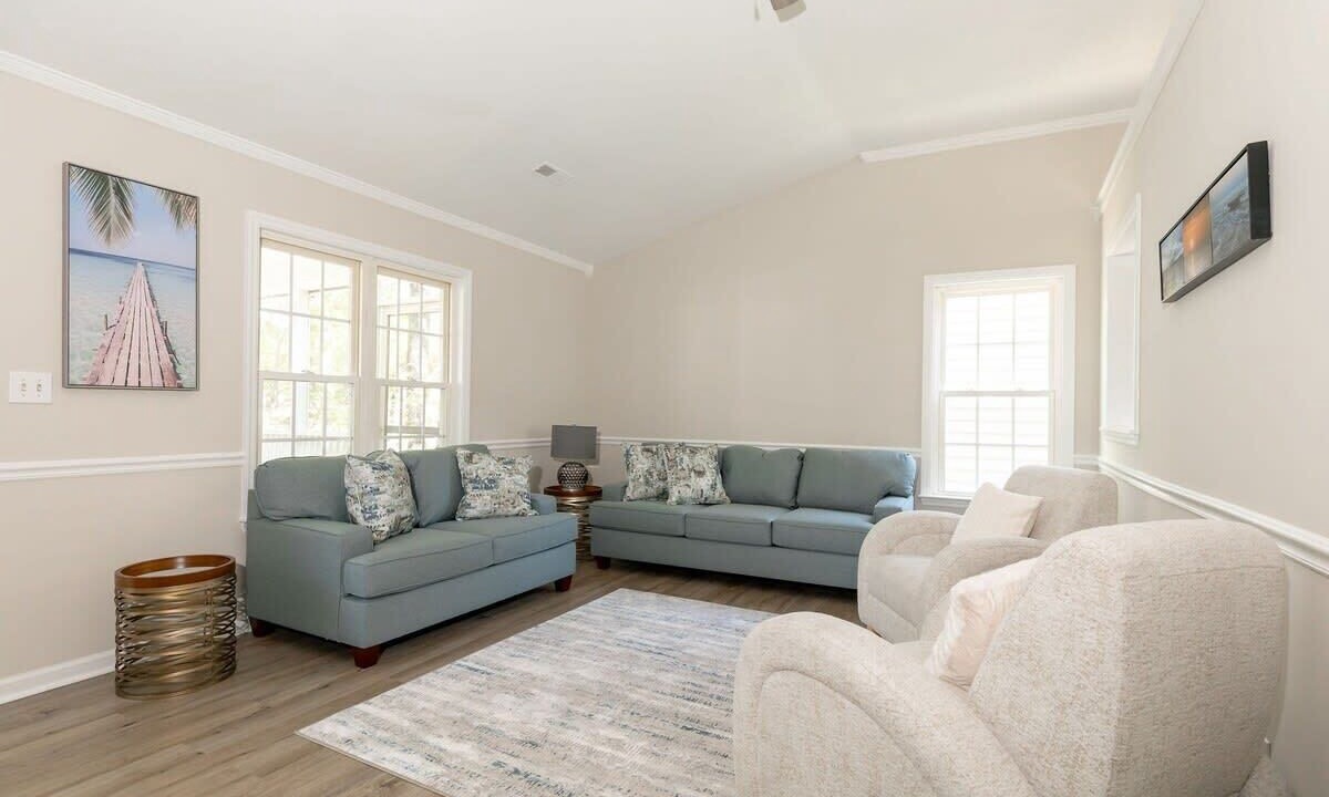 Photo of Livingroom in North Charleston