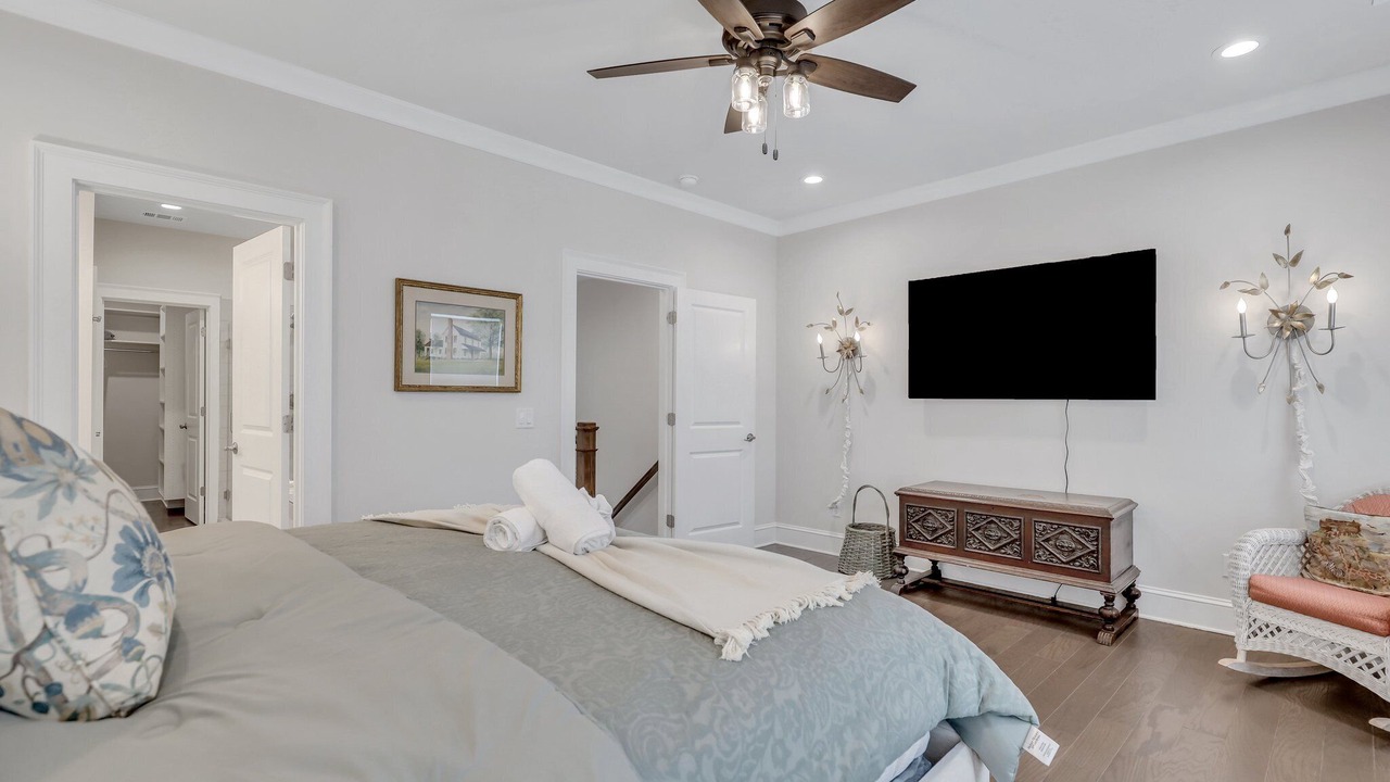 Photo of Bedroom in Hitch Village - Fred Wessels Homes