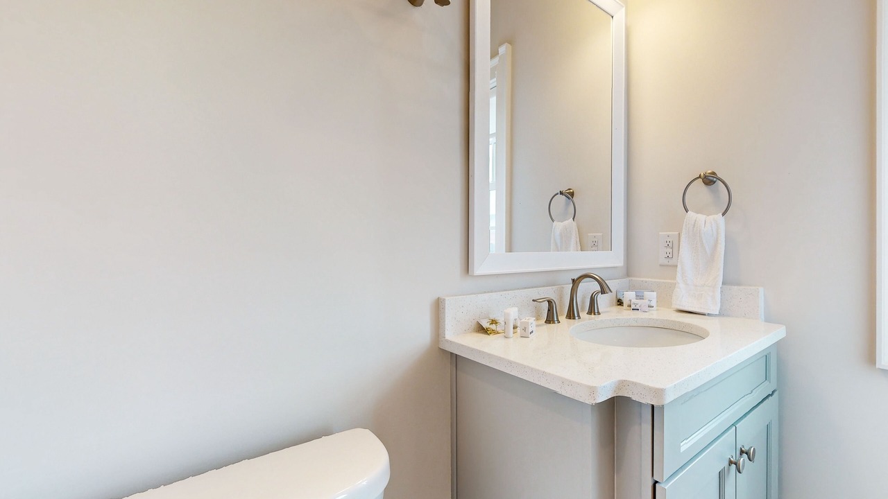 Photo of Bathroom in Hitch Village - Fred Wessels Homes