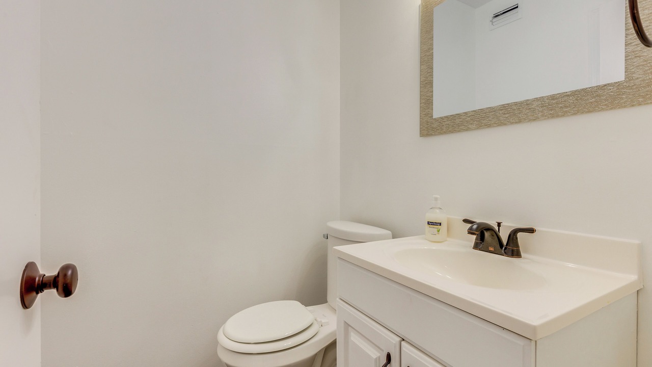 Photo of Bathroom in Mobile