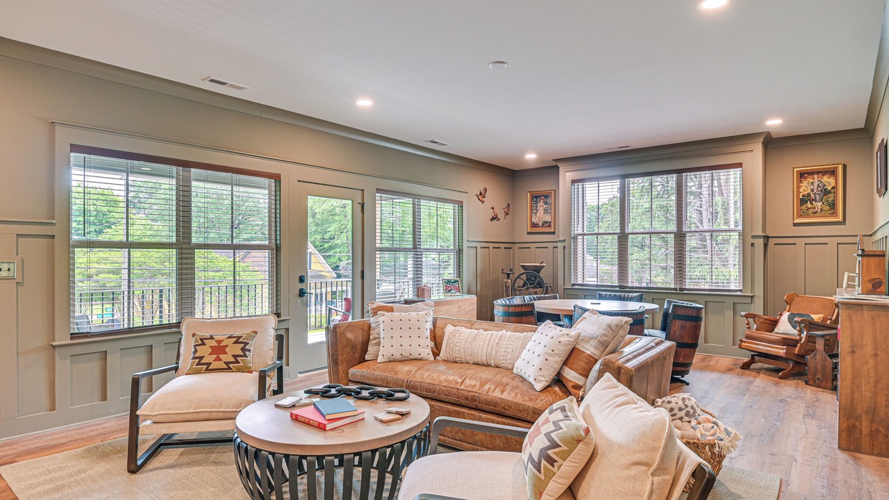 Photo of Livingroom in Belmont Historic District