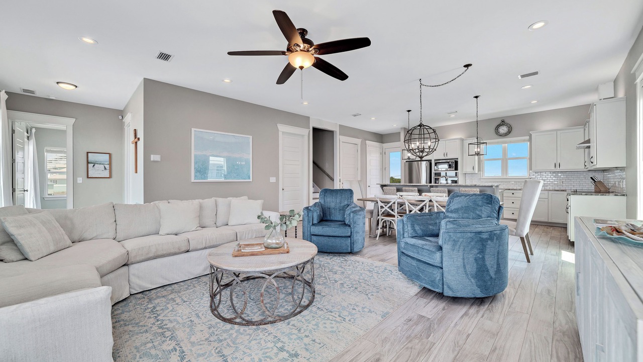 Photo of Livingroom in Ono Island