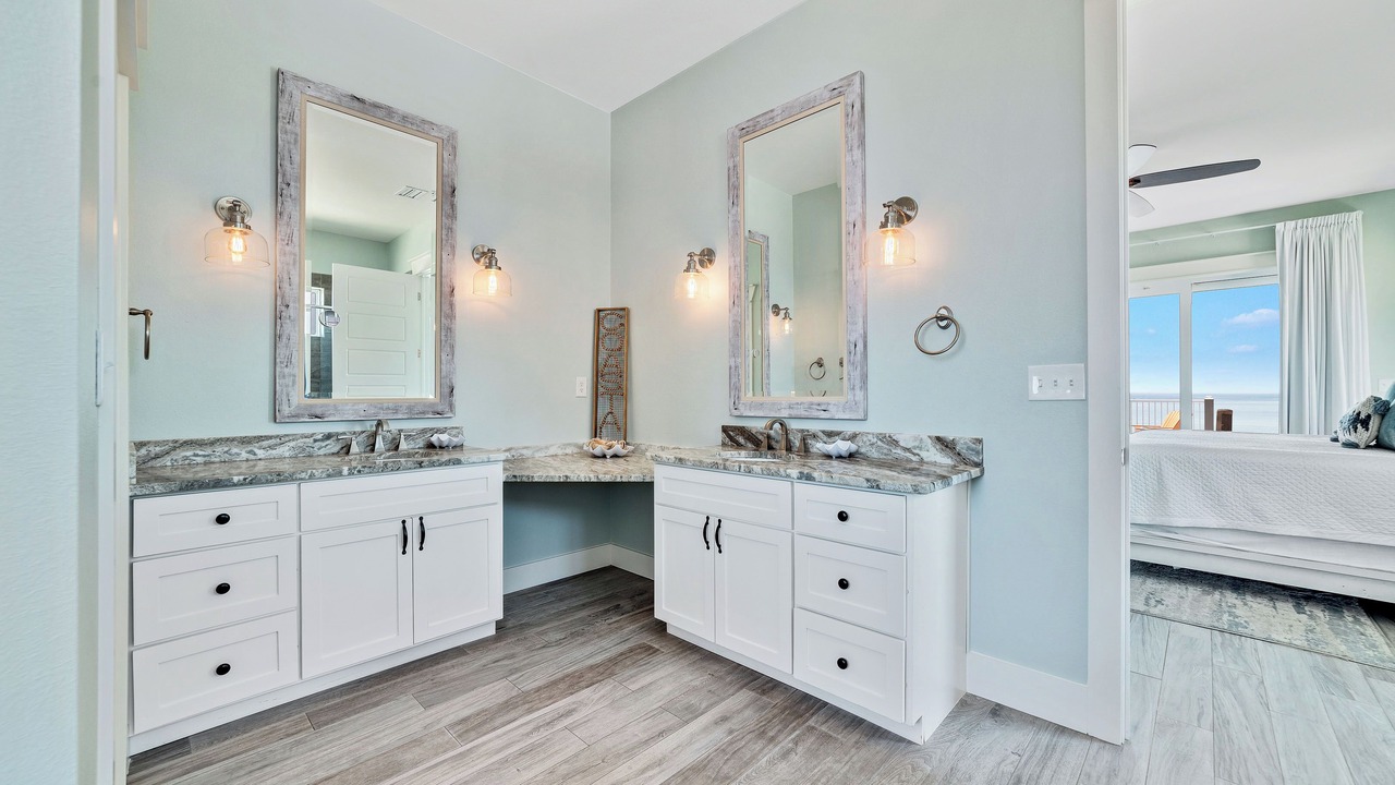 Photo of Bathroom in Ono Island