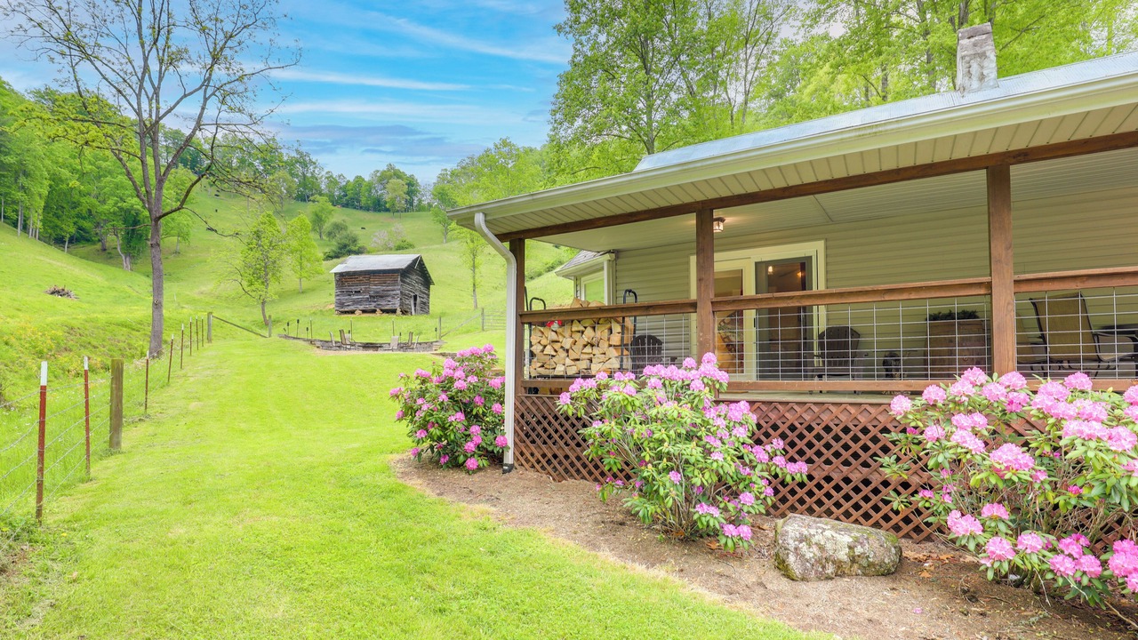 Photo of Outdoor in Mars Hill