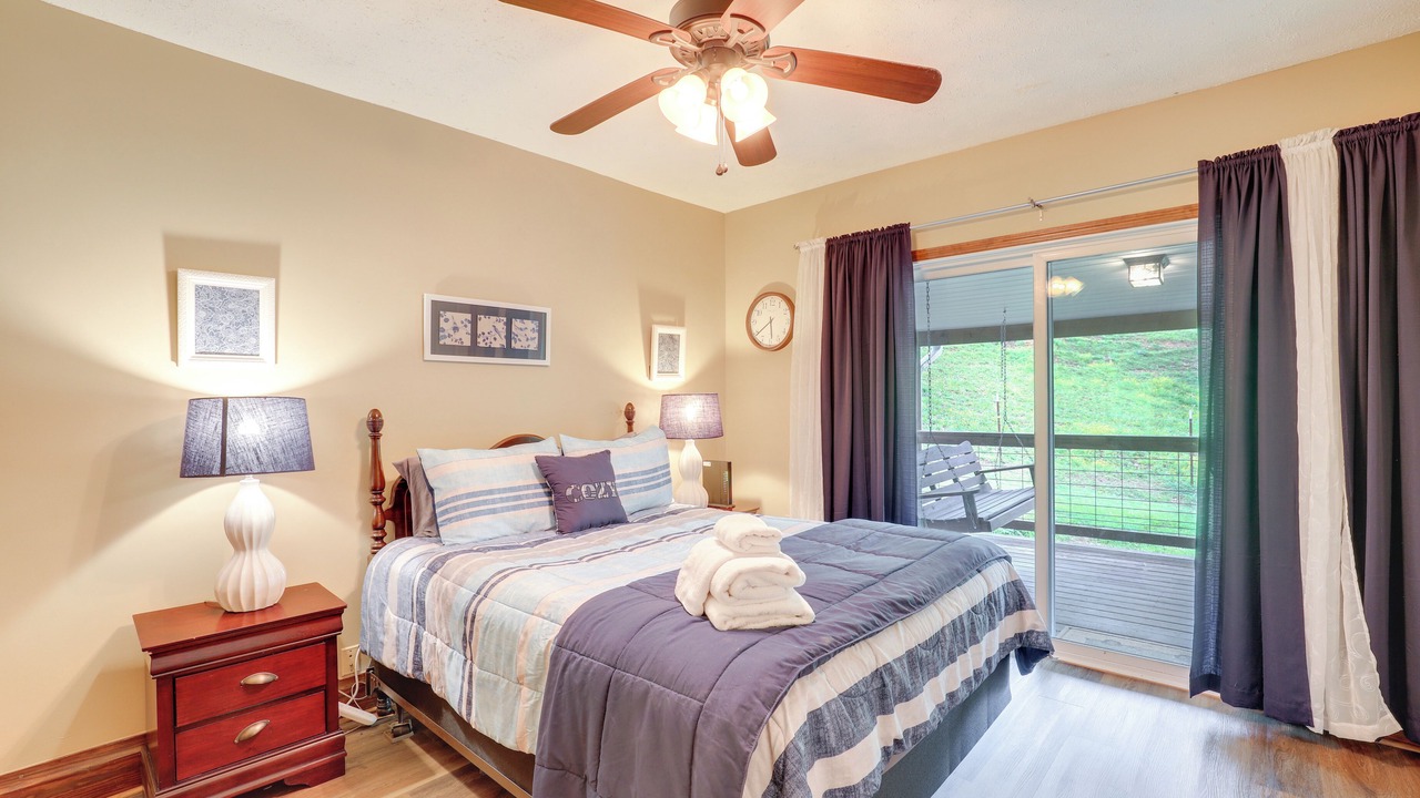 Photo of Bedroom in Mars Hill