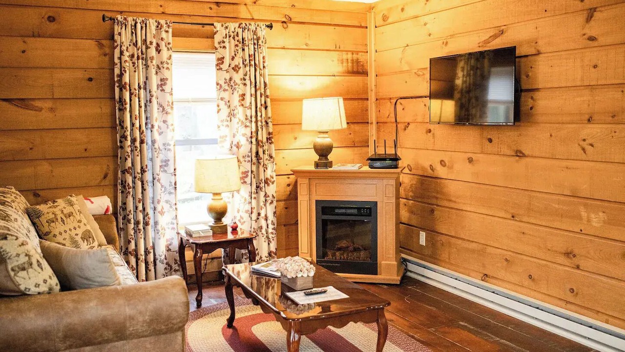 Photo of Livingroom in Waynesville