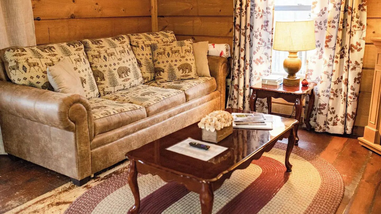 Photo of Livingroom in Waynesville