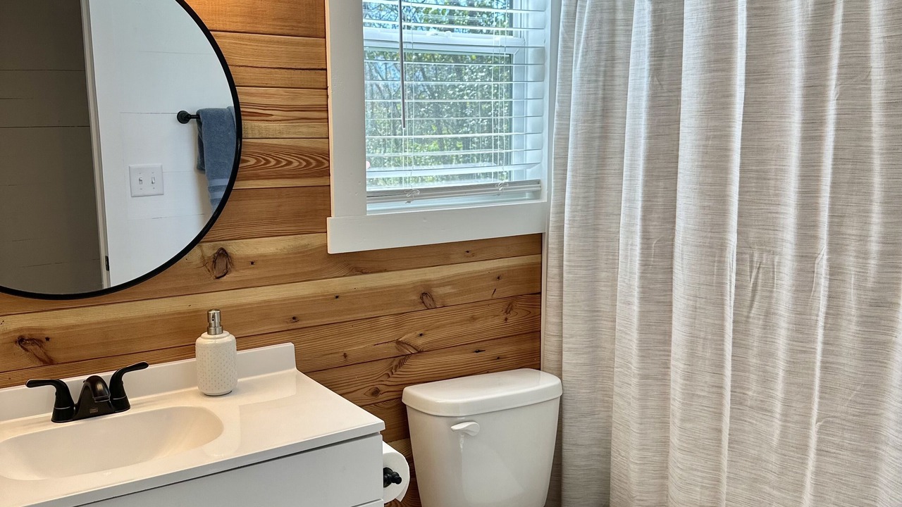 Photo of Bathroom in Poulan