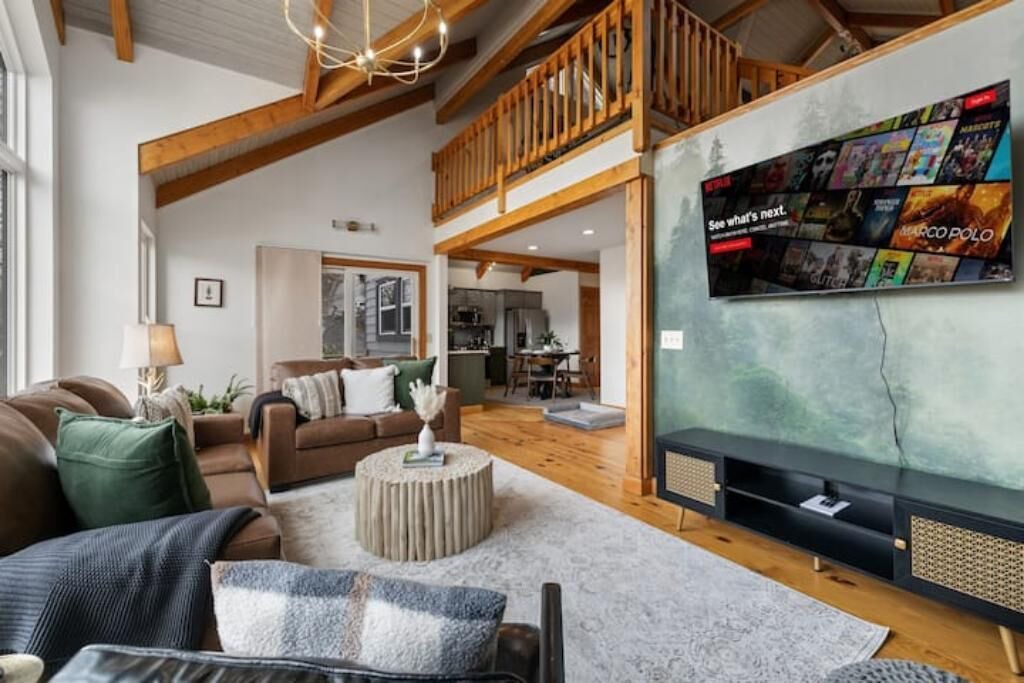 Photo of Livingroom in Waynesville