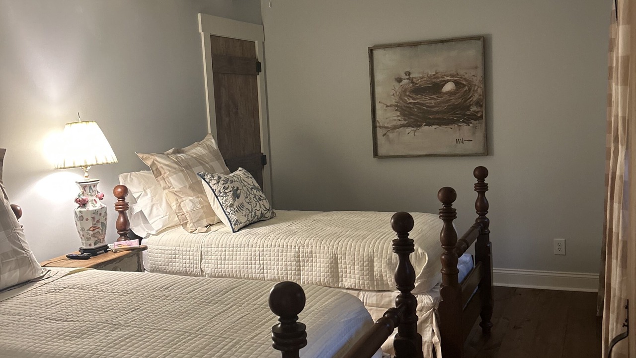 Photo of Bedroom in Guntersville