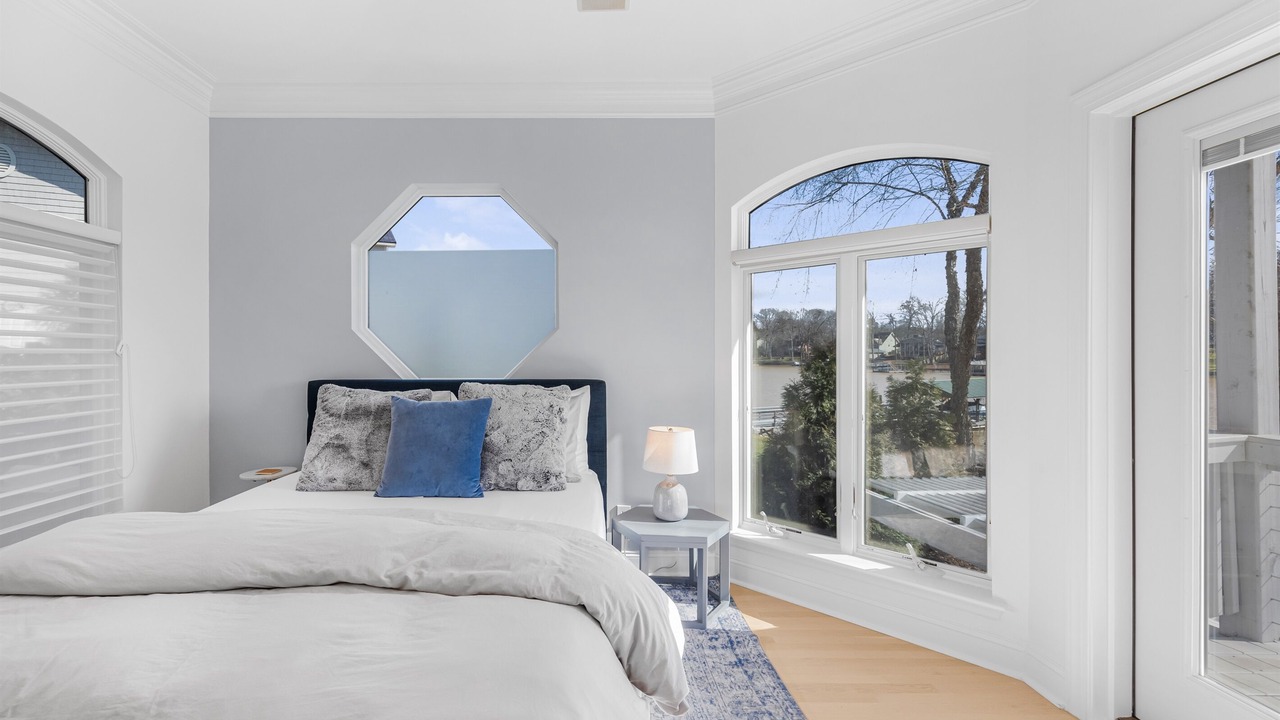 Photo of Bedroom in Troutman