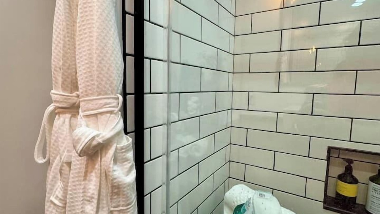 Photo of Bathroom in Belmont Historic District