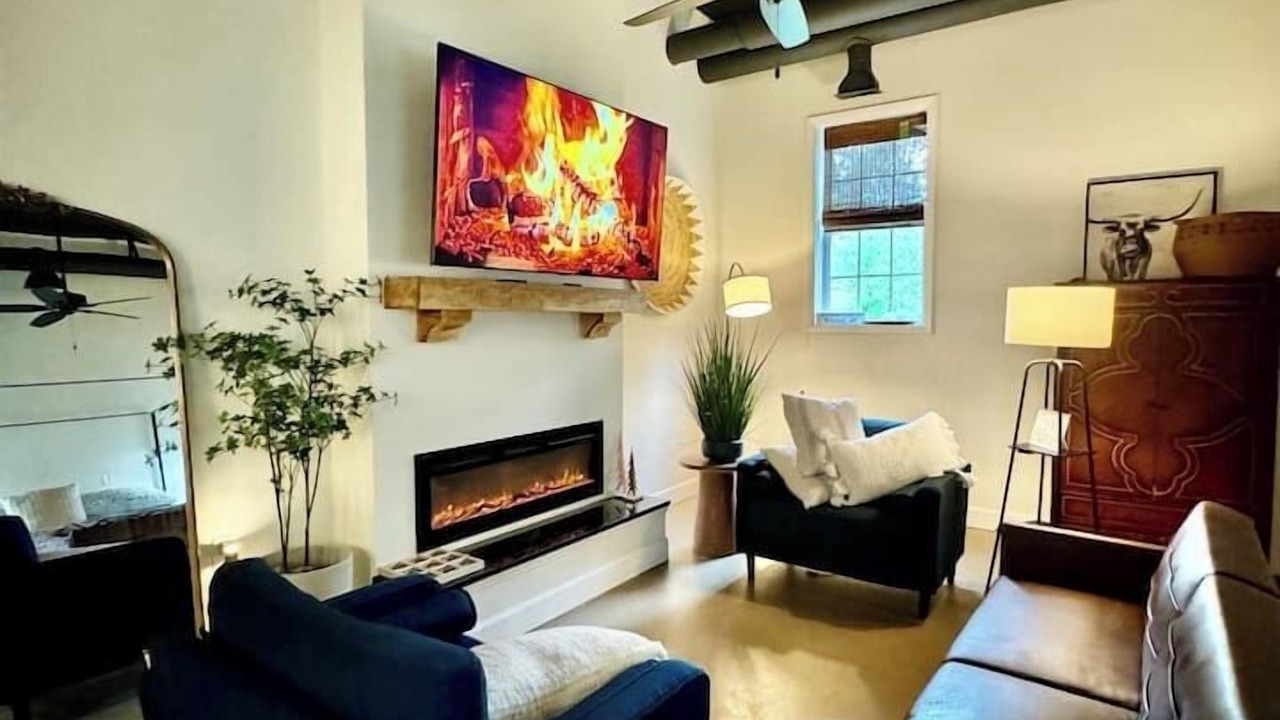 Photo of Livingroom in Belmont Historic District