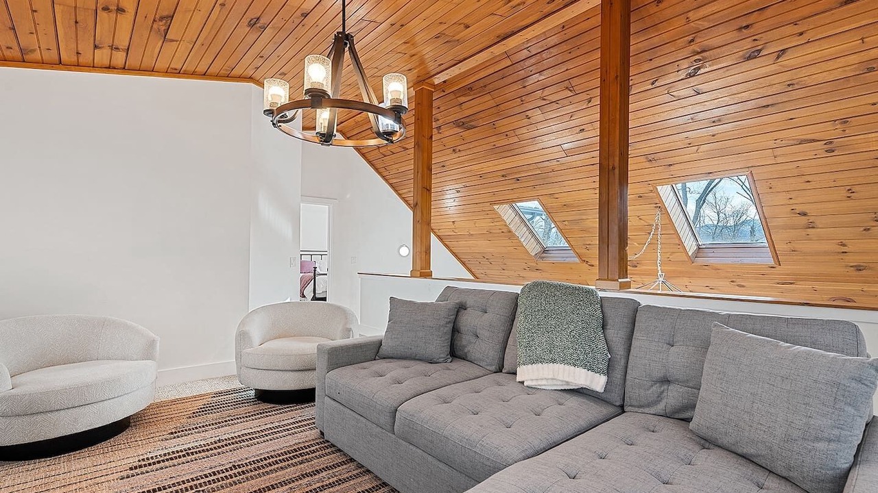 Photo of Livingroom in Sheepback Mountain Estates