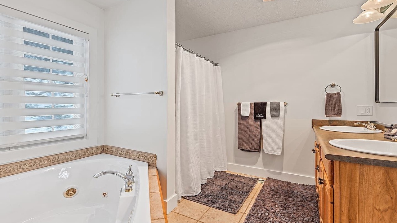 Photo of Bathroom in Sheepback Mountain Estates