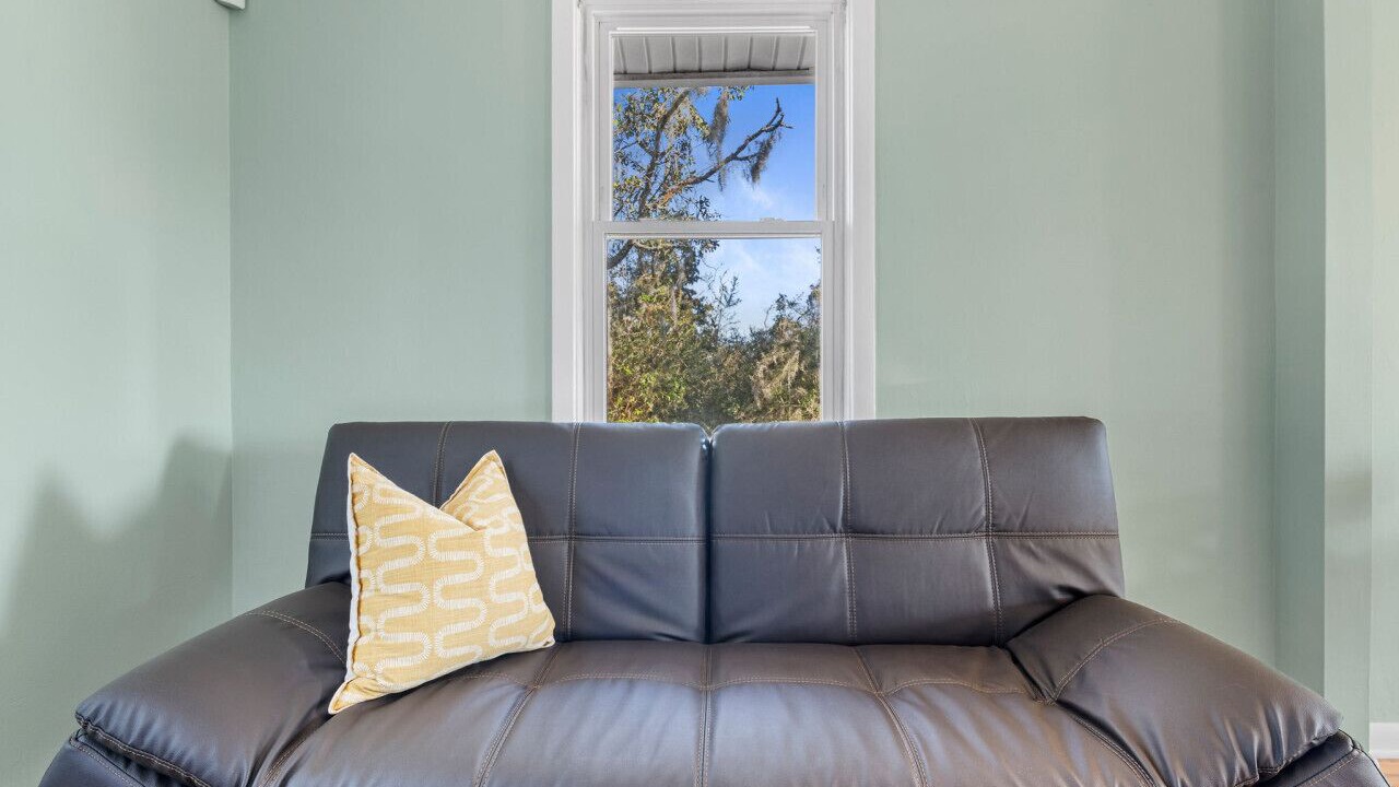 Photo of Livingroom in Charleston