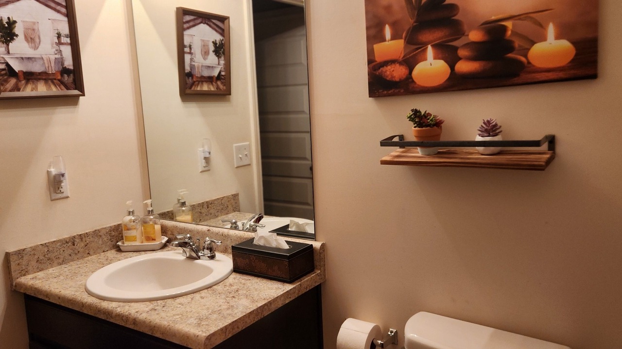 Photo of Bathroom in Union City