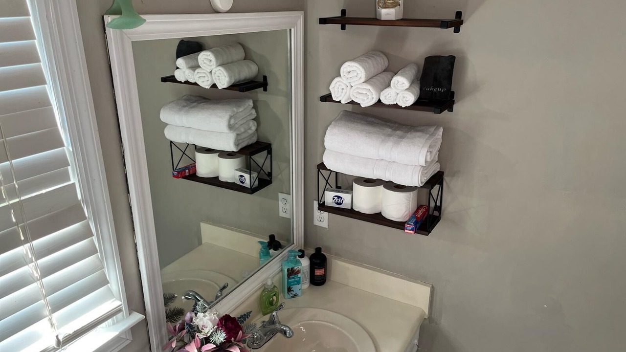 Photo of Bathroom in Powder Springs