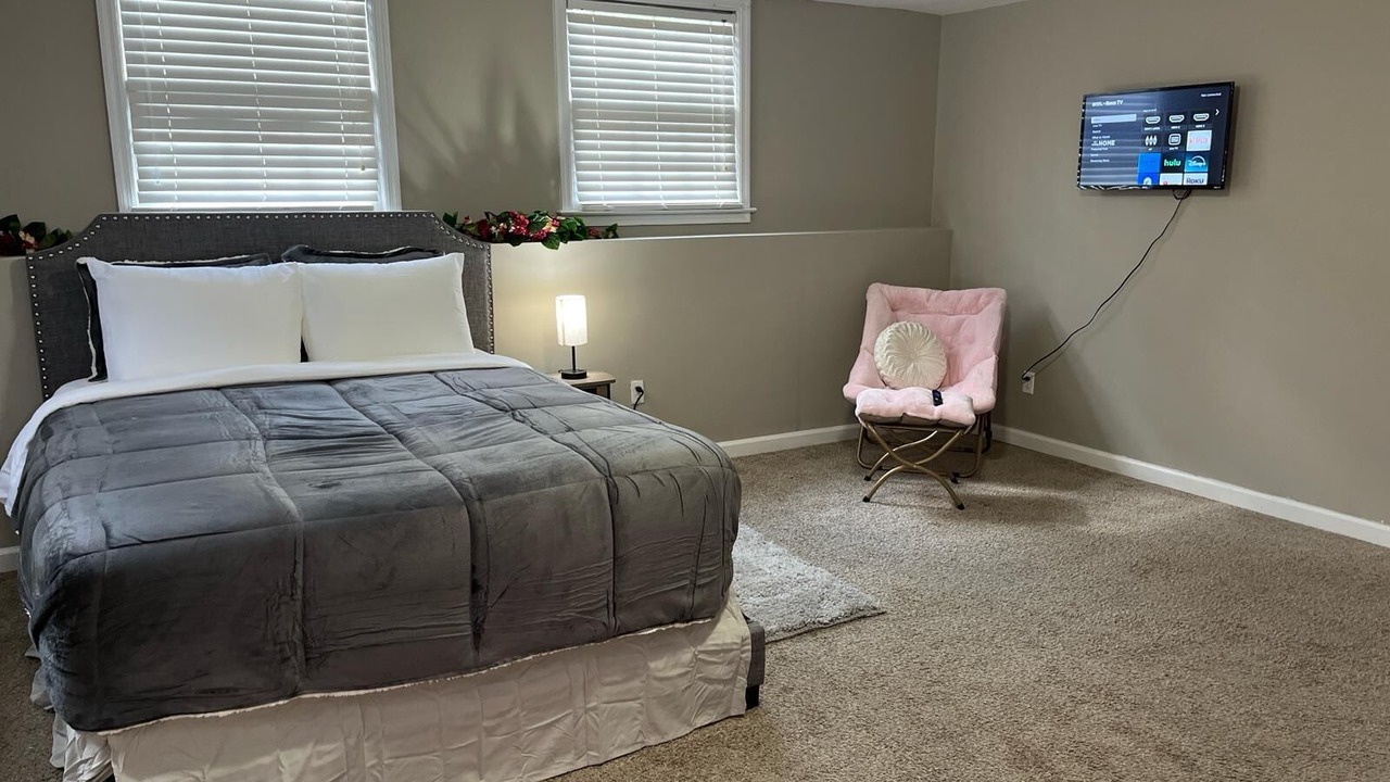 Photo of Bedroom in Powder Springs