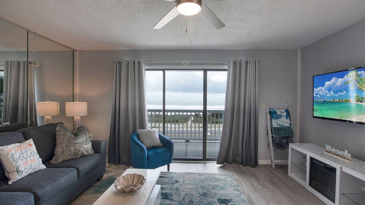 Photo of Livingroom in Laguna Beach