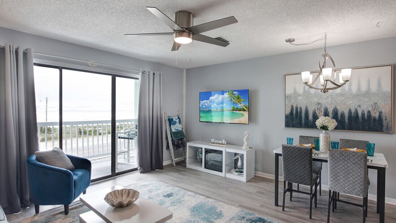 Photo of Livingroom in Laguna Beach