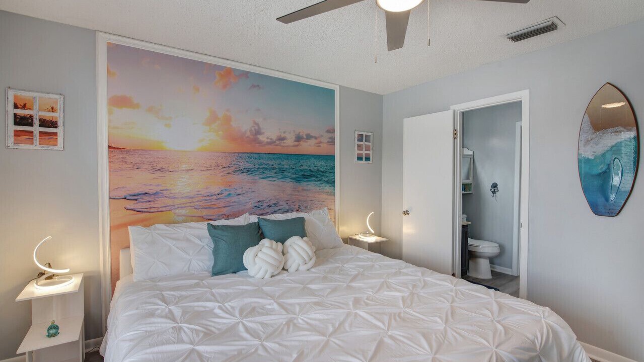 Photo of Bedroom in Laguna Beach
