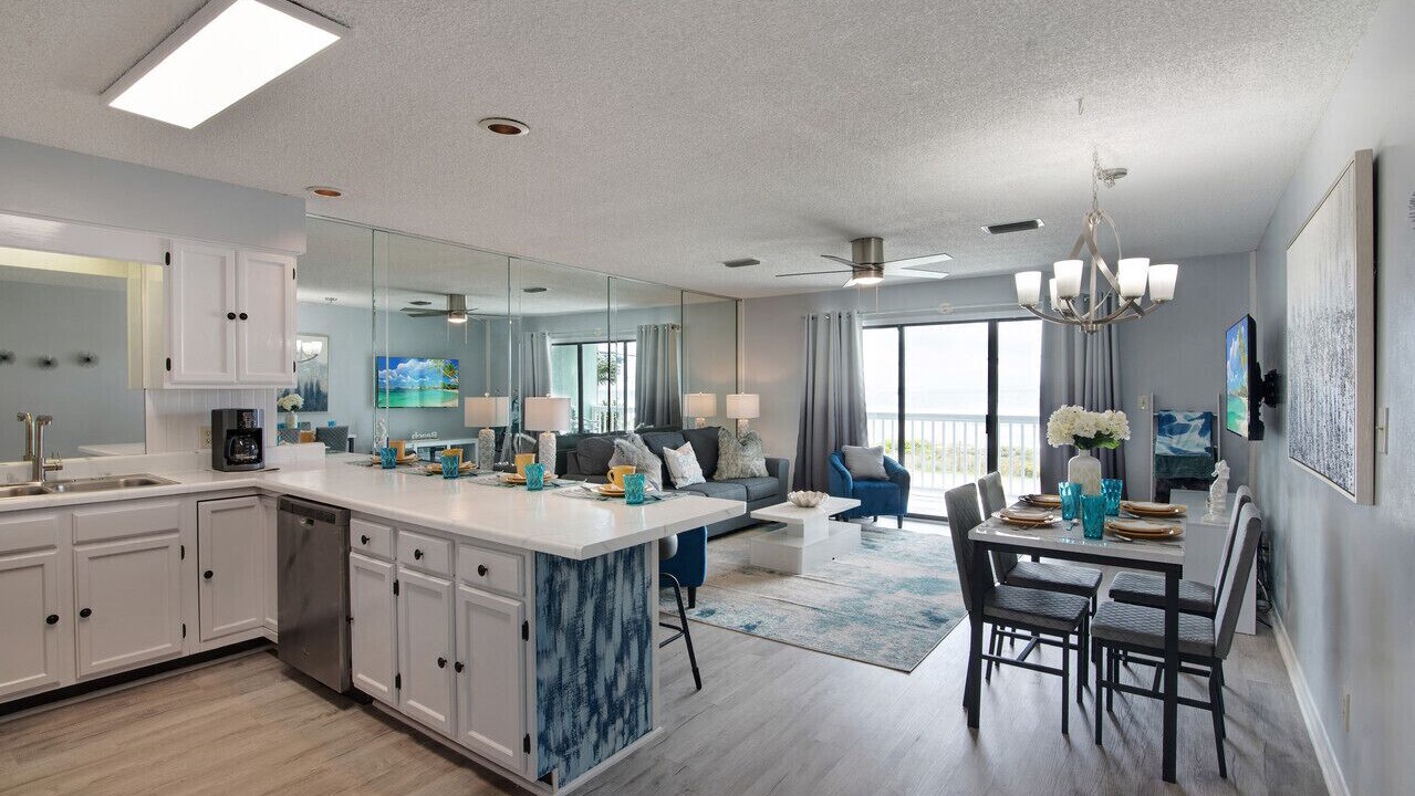 Photo of Kitchen in Laguna Beach