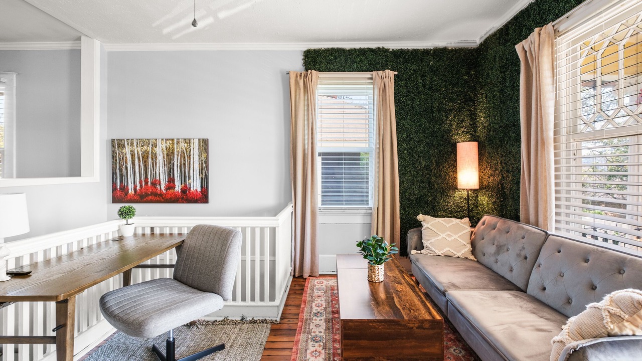 Photo of Livingroom in Macon