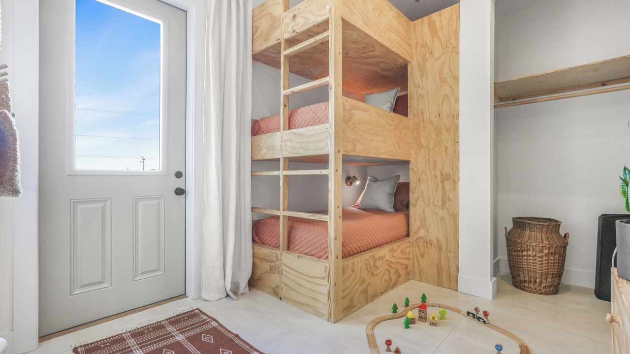 Photo of Bedroom in Fort Morgan