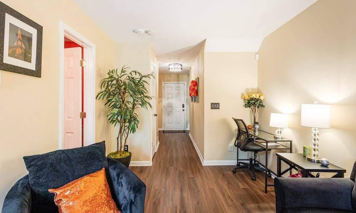 Photo of Livingroom in Decatur