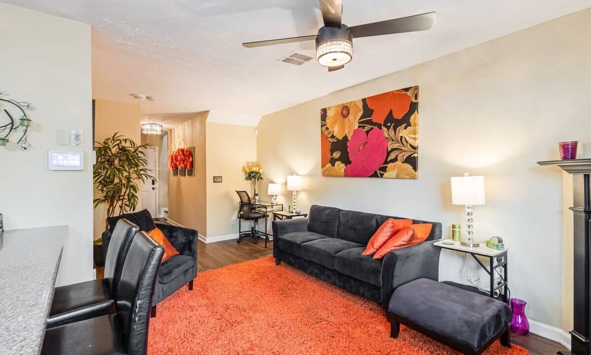Photo of Livingroom in Decatur