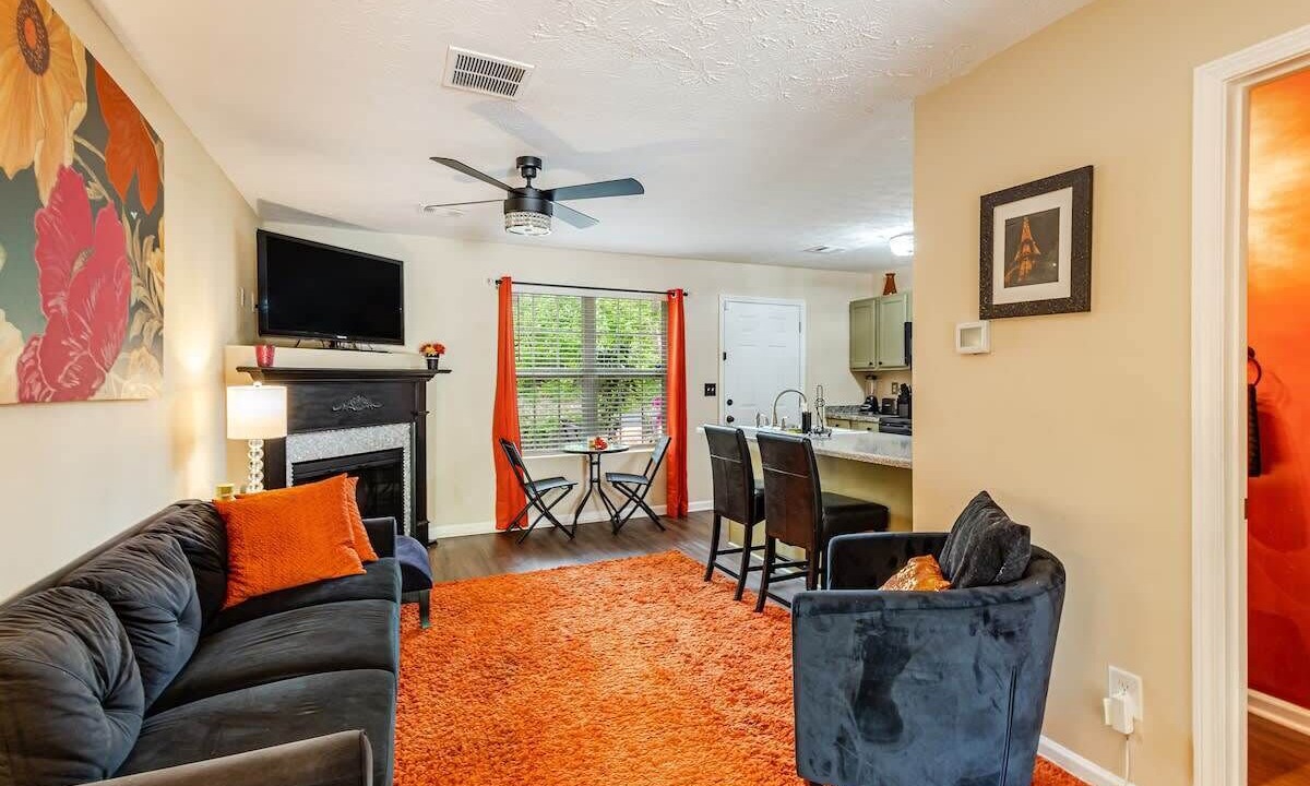 Photo of Livingroom in Decatur