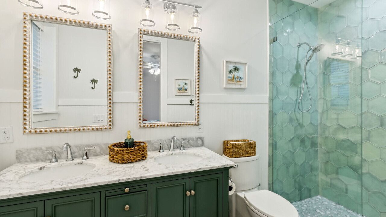 Photo of Bathroom in Fernandina Beach