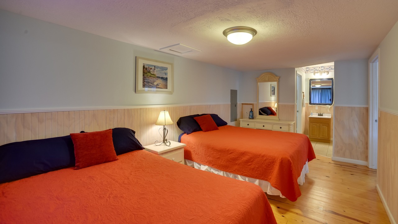 Photo of Bedroom in Guntersville