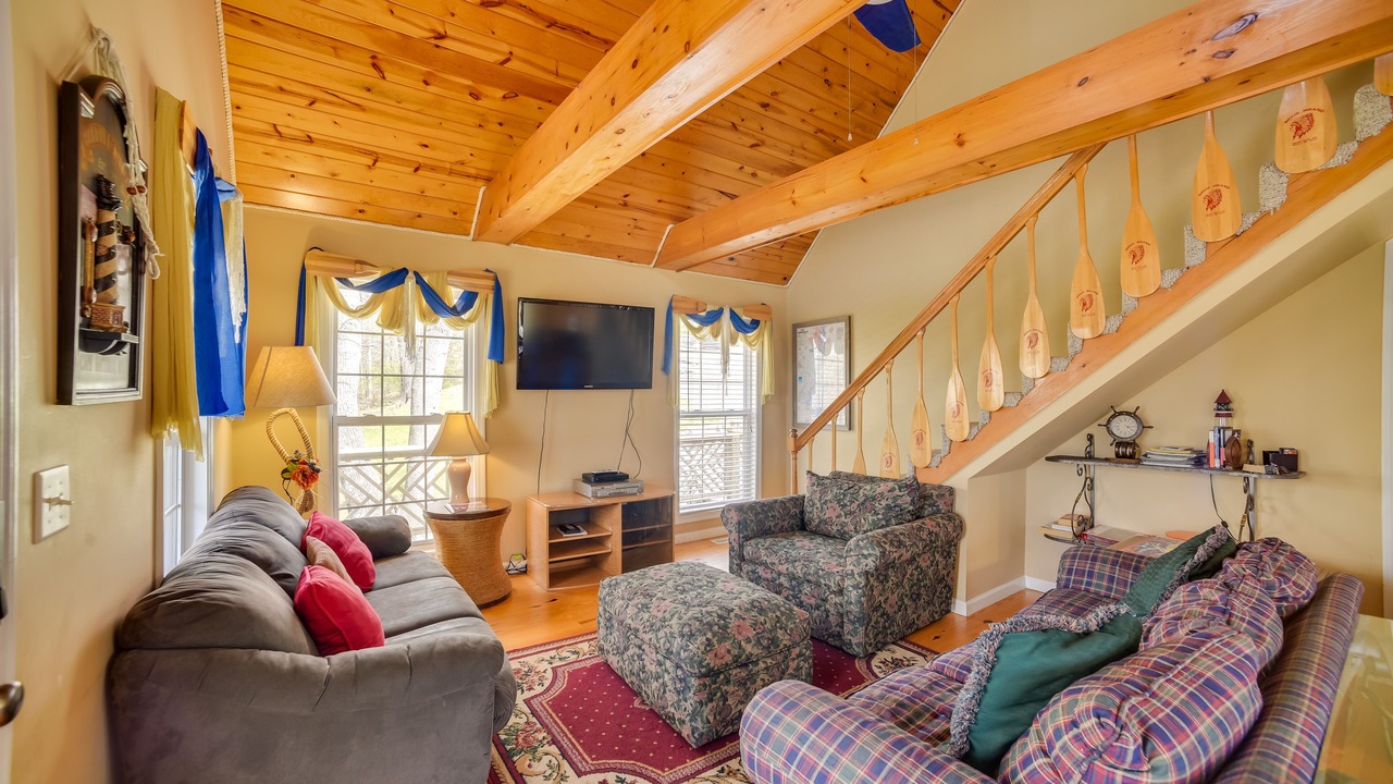 Photo of Livingroom in Guntersville