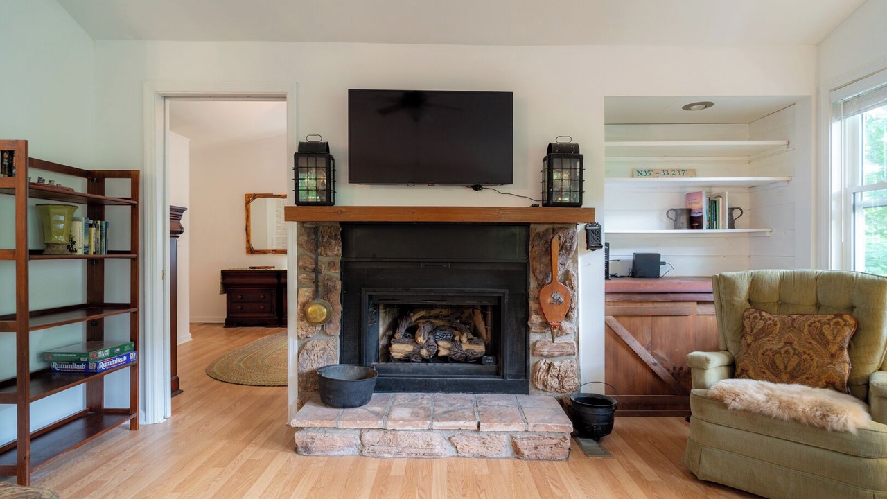 Photo of Livingroom in Waynesville