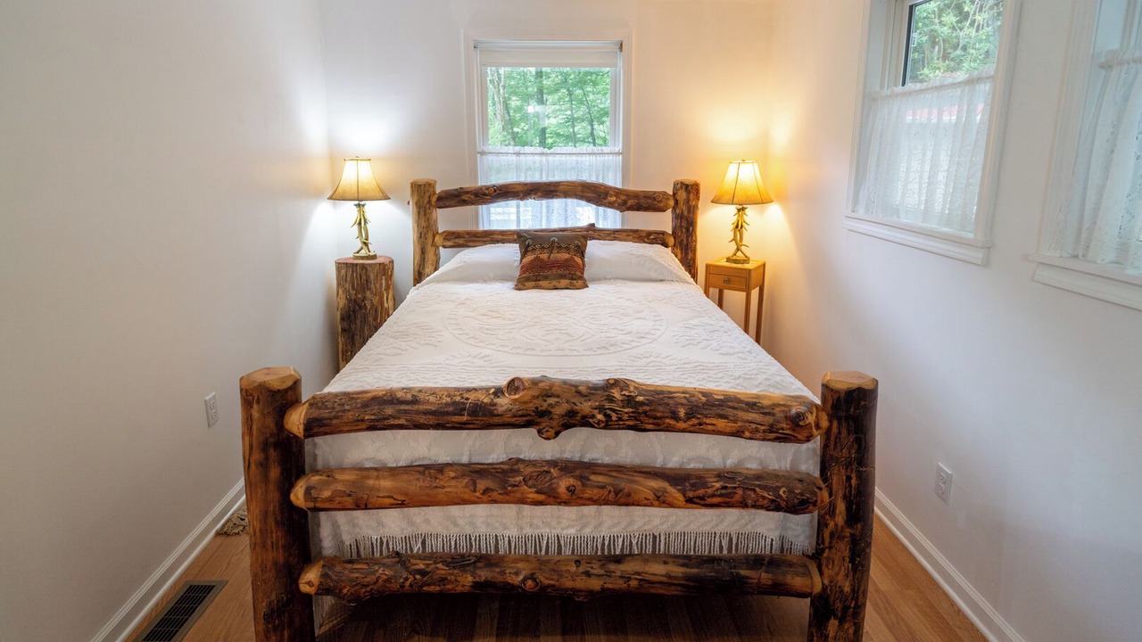 Photo of Bedroom in Waynesville