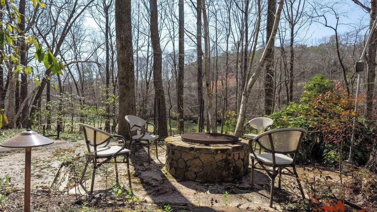 Photo of Others in Crane Hill
